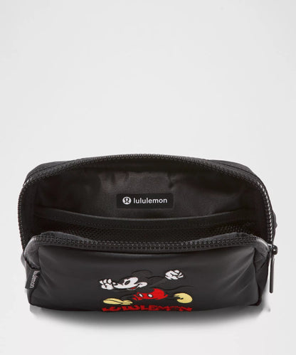 Disney x lululemon *Everywhere Belt Bag 1L Mickey in Motion Graphic