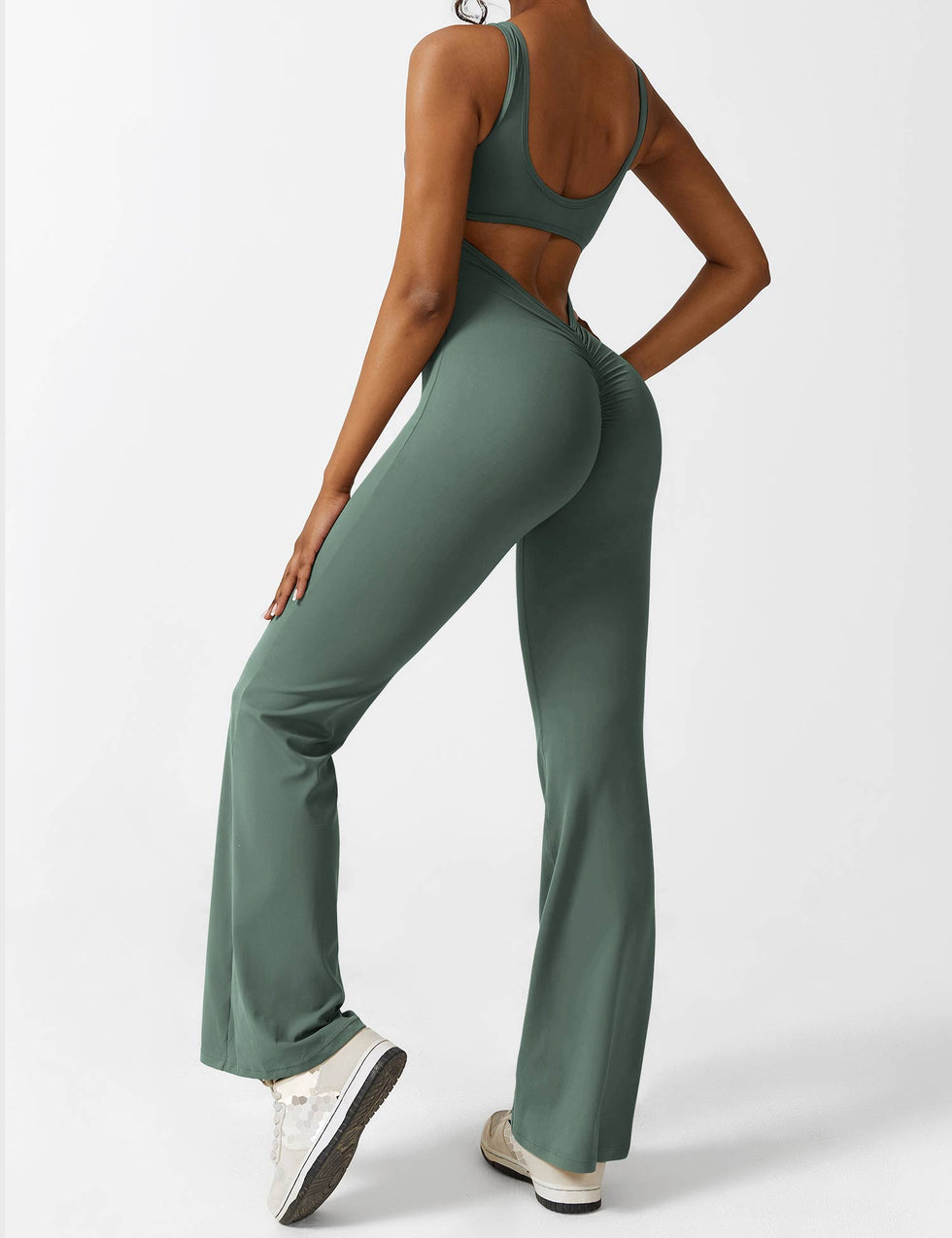 Yeoreo V-Back Flared Jumpsuit